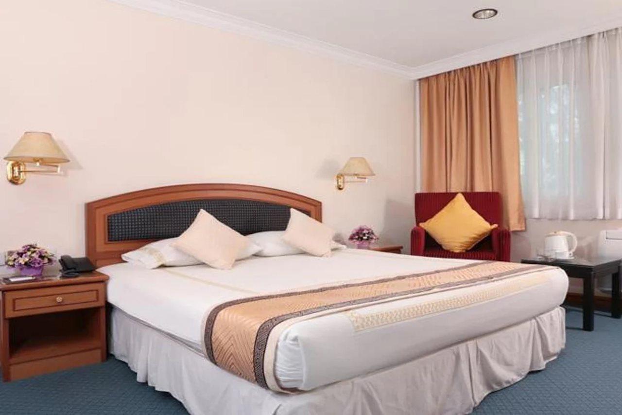 Hotel Santosa Malang Exterior foto