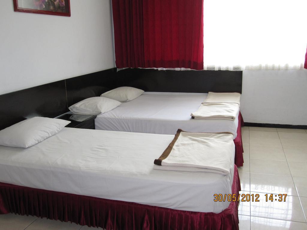 Hotel Santosa Malang Cameră foto